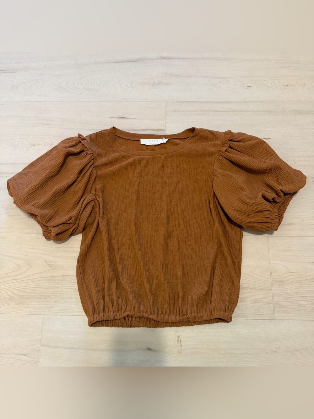 Astr Textured Rust Brown Puff Sleeve Blouse